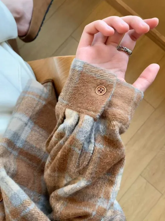 森系小清新磨毛加厚格子衬衫女秋冬长袖衬衣外套宽松遮肉显瘦上衣