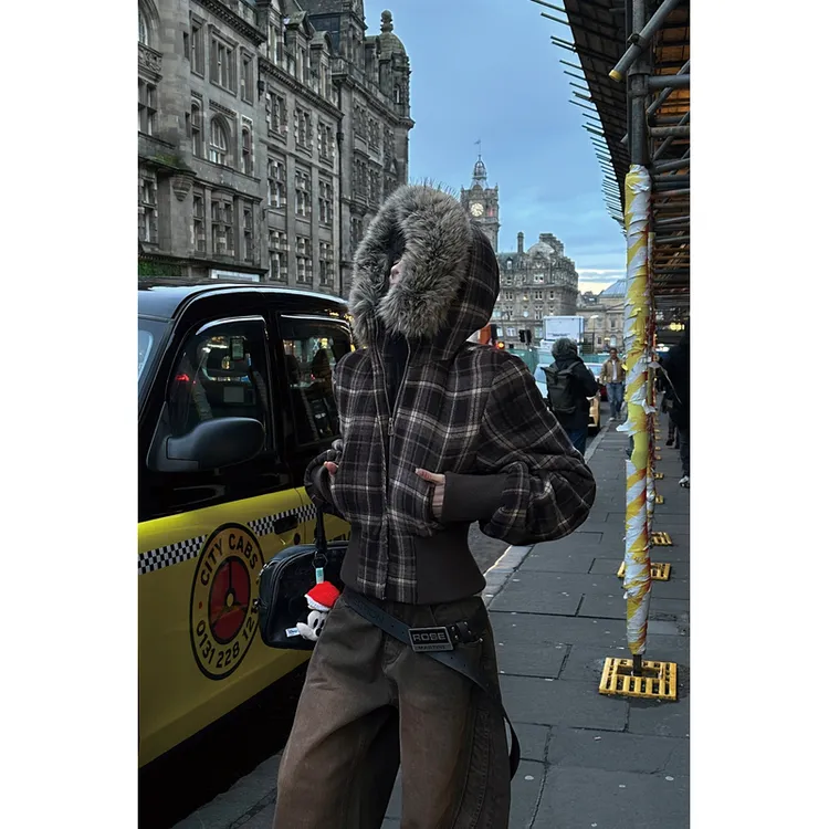 韩好甜WARDEN EDGE焦糖风暴 棕色格子毛领棉服女冬修身短款厚外套