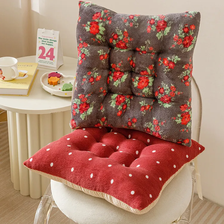 四季毛绒坐垫居家餐椅垫办公室学生椅子垫久坐榻榻米屁股垫凳子垫
