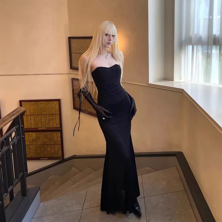 Rase le sol‘Elegant Witch’黑色鱼骨抹胸拼接连衣裙斗篷套装