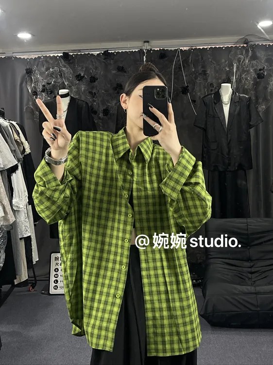 【婉婉studio】夏季新款韩版休闲复古绿色格子衬衫长袖女宽松慵懒感