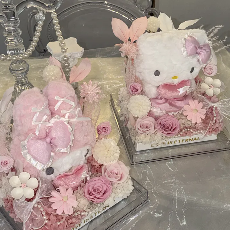 粉缎倾心- kitty&美乐蒂浪漫永生花礼盒送女友闺蜜礼物