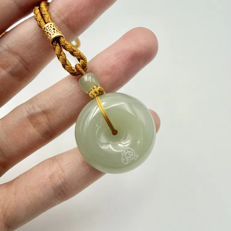 天然和田玉25mm平安扣晴水阿文嘟瓦刻字精巧颈饰项链吊坠