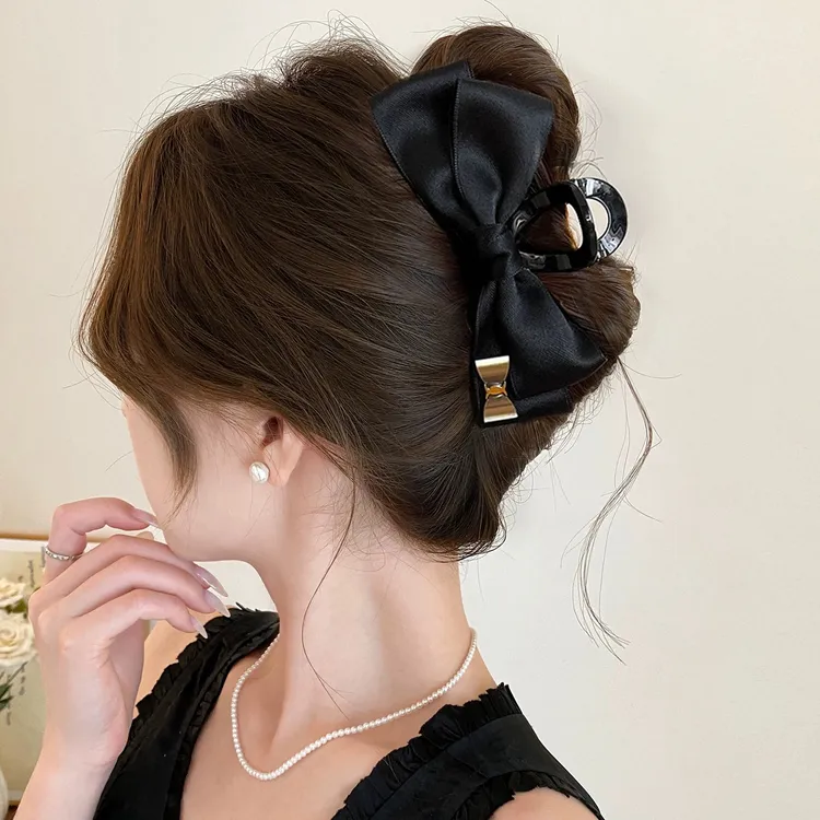黑色超大号蝴蝶结抓夹女高级感2025新款鲨鱼夹盘发发夹后脑勺发饰