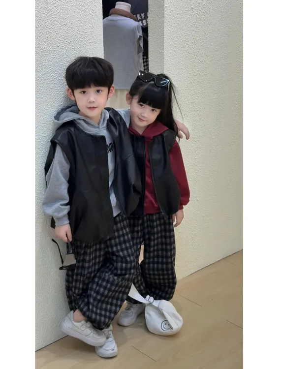 【兄妹款】2025新款韩系酷帅男孩衣服儿童秋装卫衣宝宝皮马甲三件套