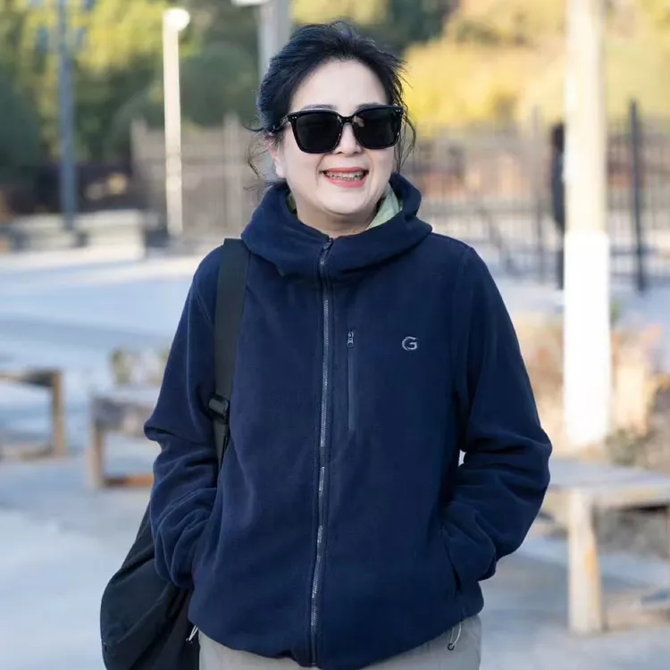 251951【燕子优选】菲玛掂福利颗粒绒外套不支持七天无理由退换