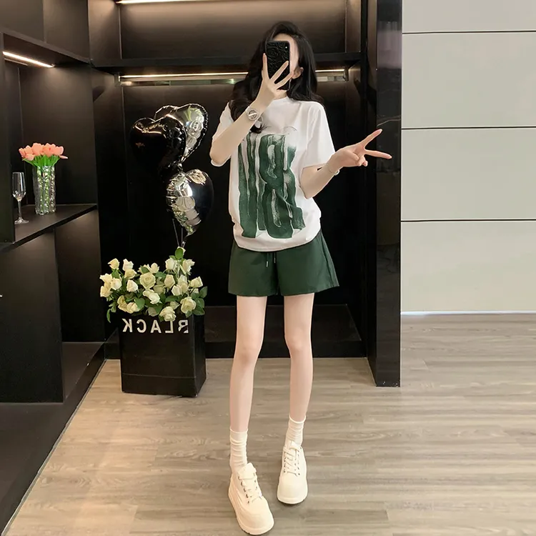 宽松大板时尚休闲运动套装女夏日穿搭新款减龄显瘦短袖t恤短2件套