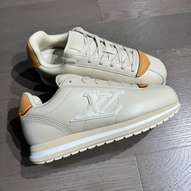 未使用 LouisVuitton/路易威登 nigo联名 buttersoft面包阿甘鞋
