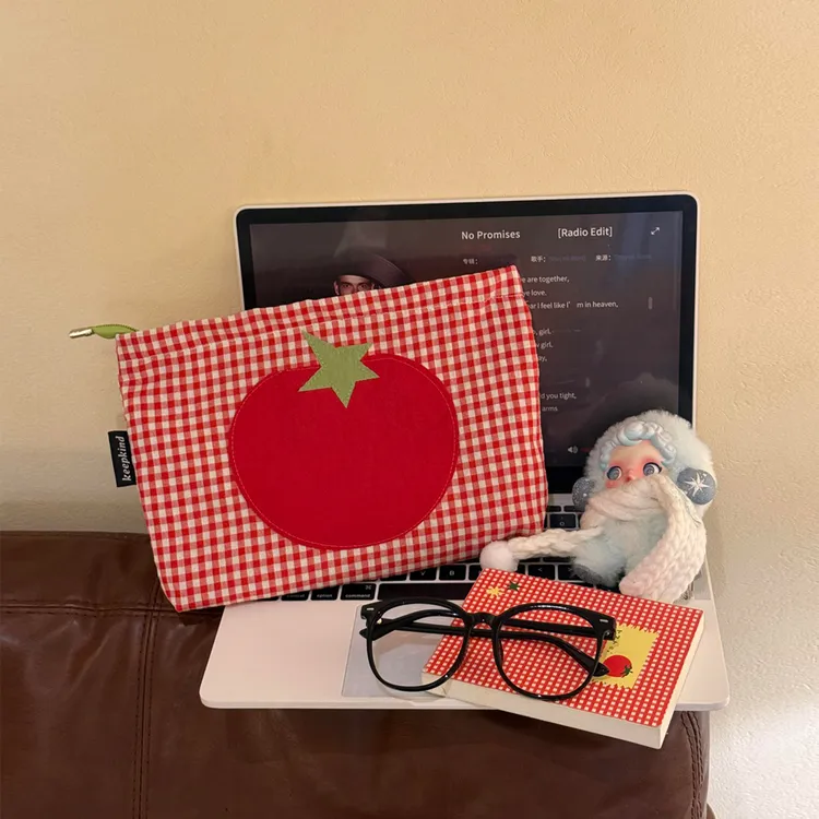 新款可爱番茄造型化妆包便携式简约手提收纳包大容量百搭洗漱包