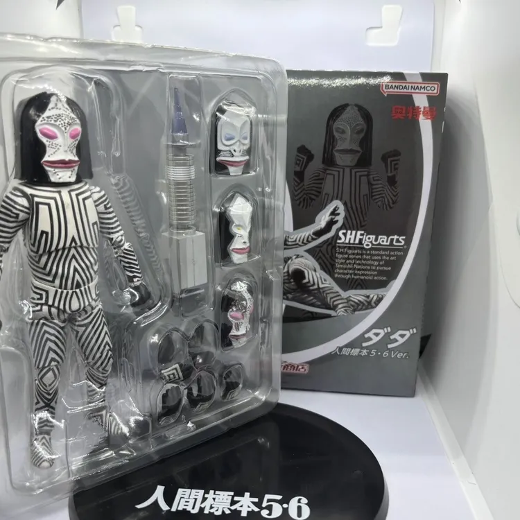 三面怪人达达星人标本初代可动手办模型玩具