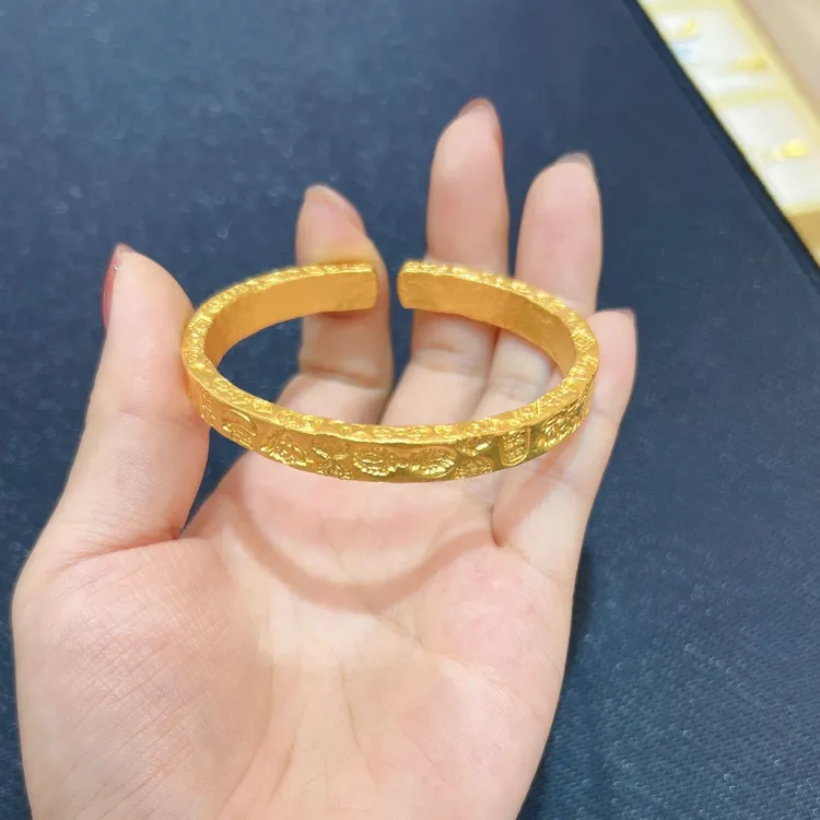 铜合金手镯 纯手工吉言手镯复古实心金色手环小众饰品轻奢高级感