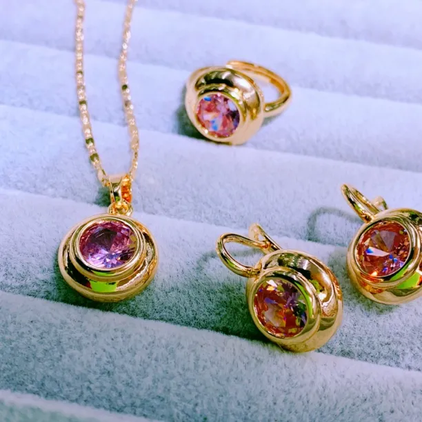 合金玻璃耳饰 粉色耳环送项链和戒指 粉色ھالرەڭ ھالرەڭ