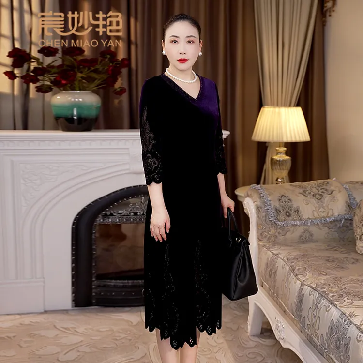 高贵优雅气质丝绒连衣裙中老年妈妈装大码A字裙显瘦遮肚洋气裙子