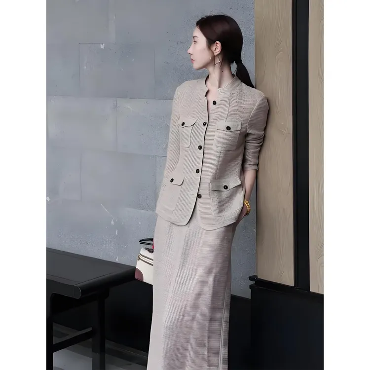 2025秋季新款ootd一整套巨好看的老钱风卡其灰上衣半身裙两件套装