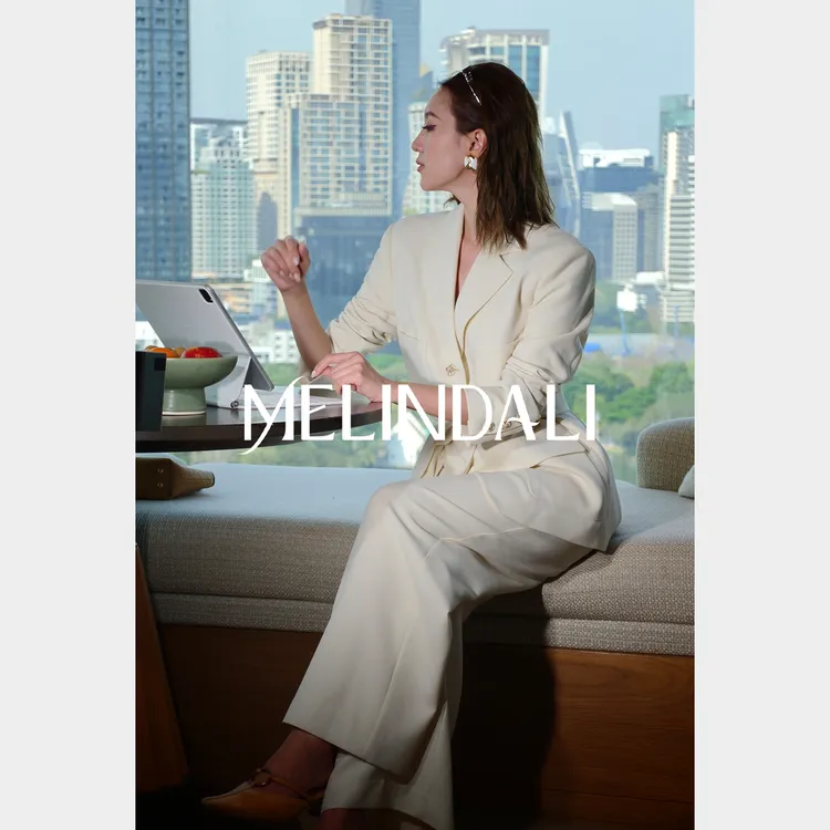 Melinda Li【新闻女王】优雅职场早春高级感醋酸白色西装西裤套装