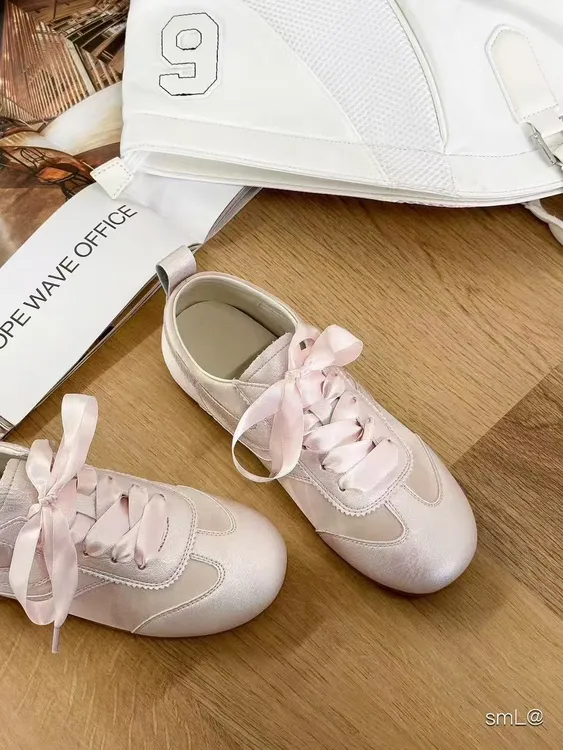 2025新款春季芭蕾风德训鞋丝带运动粉色鞋子女鞋百搭休闲