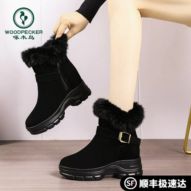 啄木鸟雪地靴女冬2025新款防滑软底短靴百搭加厚保暖东北棉鞋加绒