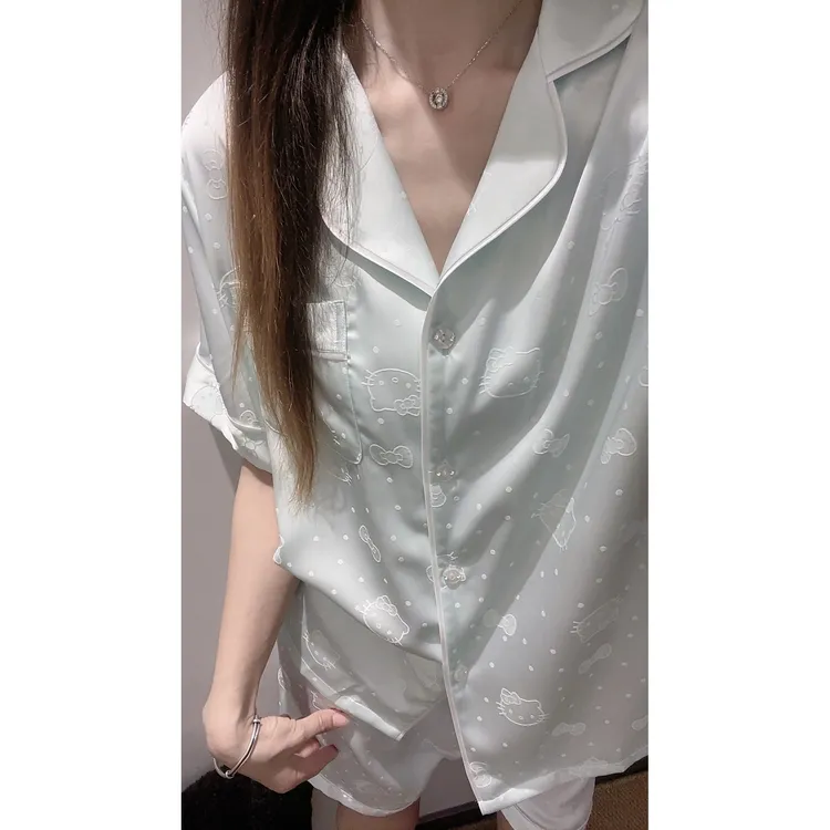 轻奢高级凯蒂猫冰丝睡衣女士春秋款2025年新款短袖短裤家居服套装