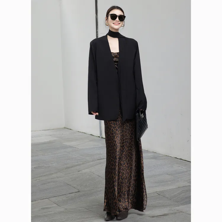ZEROYK高端定制职业装秋季高级黑色羊毛西装醋酸豹纹吊带裙两件套