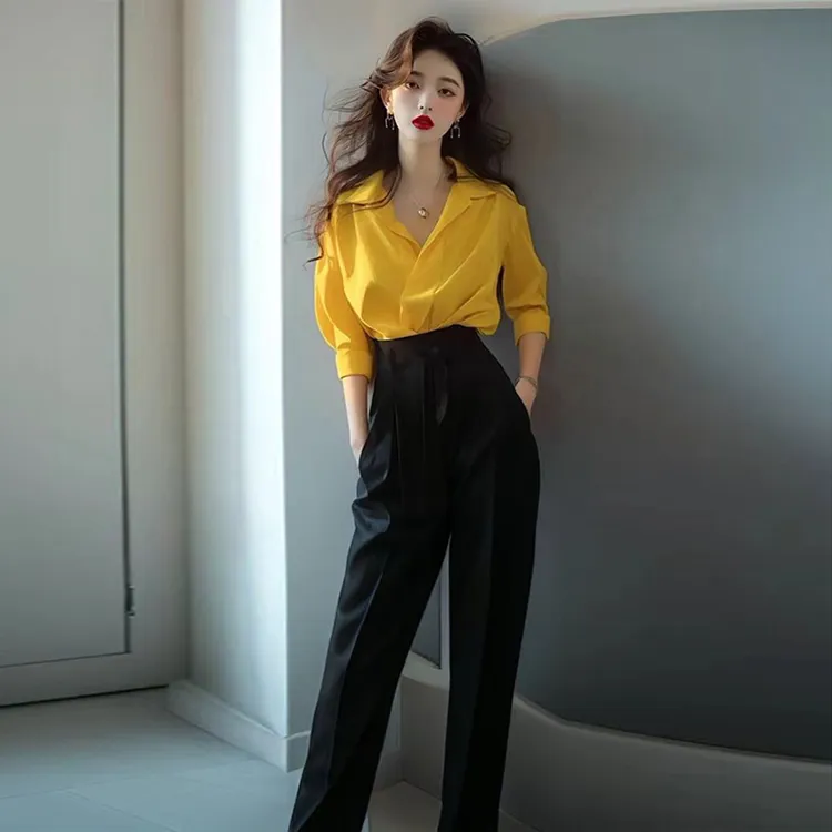 2025春秋法式轻奢女高级设计感小众独特绝黄色长袖衬衫裤子两件套