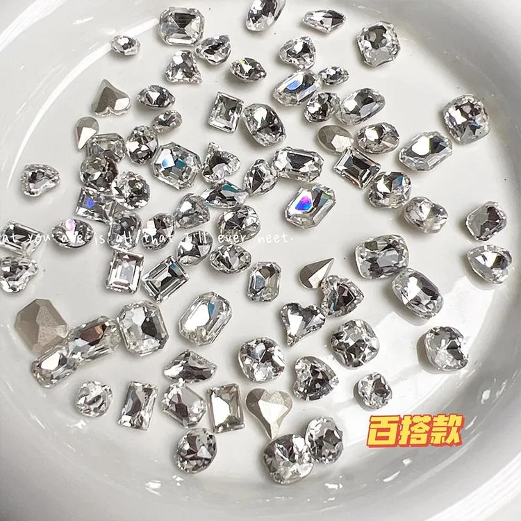 混装K9尖底美甲钻指甲钻石饰品水钻爆款异形歪心斧头白色多款爆闪