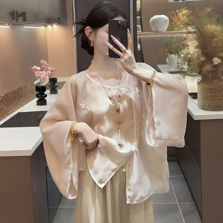 新中式粉色绣花圆领衬衫女新款温柔气质轻国风盘扣斜襟防晒衫上衣