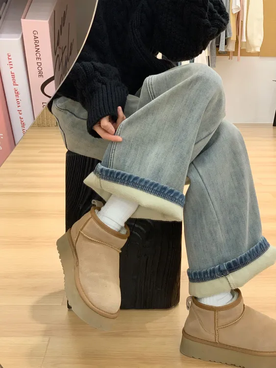 复古阔腿牛仔裤女秋冬新款大码胖mm梨型身材宽松显瘦直筒加绒裤子