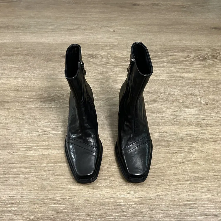 Dannyfrey头层牛皮复古方头粗跟女秋冬新款百搭高跟瘦瘦短靴6CM