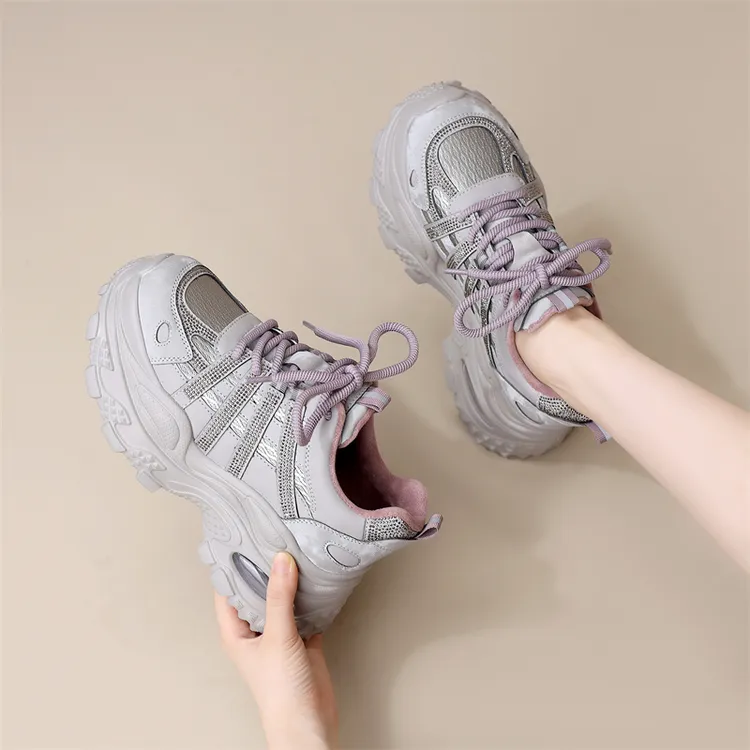 2025秋季小个子时尚百搭洋气学生加绒休闲运动鞋增高8CM老爹鞋女