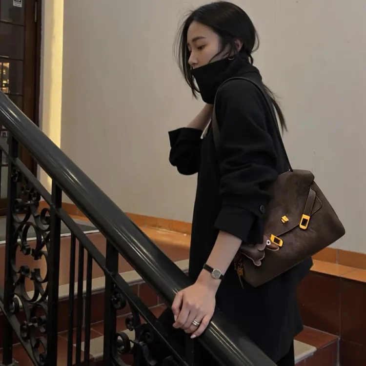 乌木复古擦色牛皮气质手提单肩斜挎真皮凯莉包做旧锁扣高级斜挎包