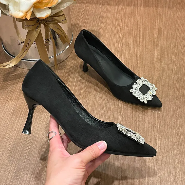 2025新款法式气质手工尖头四季百搭水钻方扣浅口细跟高跟女单鞋