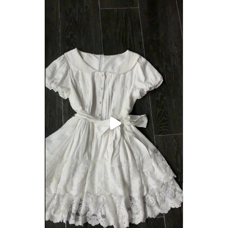 法式泡泡袖蕾丝连衣裙女夏季高级感温柔风初恋公主裙收腰蓬蓬短裙