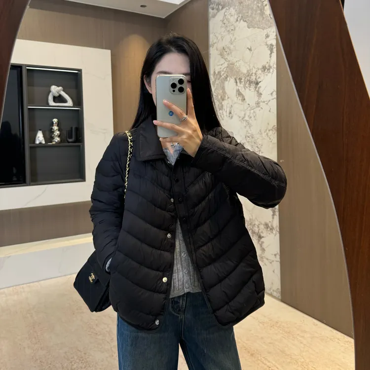 宿慕SUMU纯色翻领简约设计感羽绒服10-16冬季新款百搭羽绒服7721