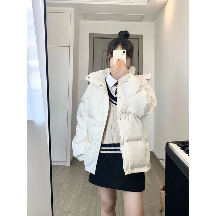 慵懒风复古白色加厚女服外套女秋冬新款宽松保暖学生精致女女衣潮
