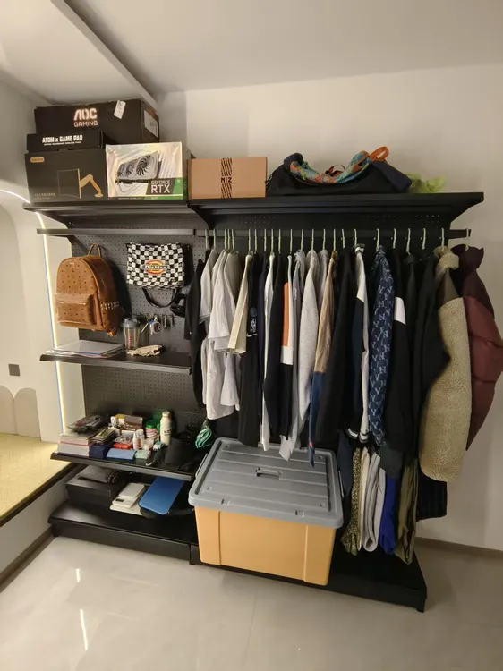 洞洞板货架置物架电竞房免打孔收纳柜简易衣柜户外衣帽架骑行架