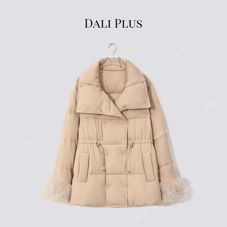 DALI PLUS“100山羊绒90白鹅绒服”加厚大翻领收腰羽绒服-D5MM3190