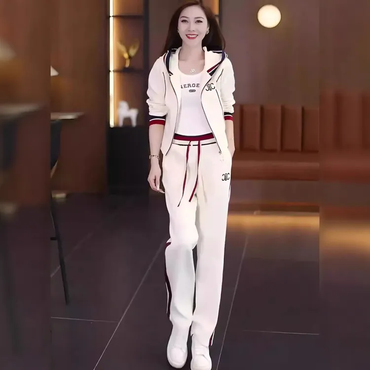 撞色杏色休闲时尚运动套装秋季高级感时髦显瘦遮肉气质穿搭套装