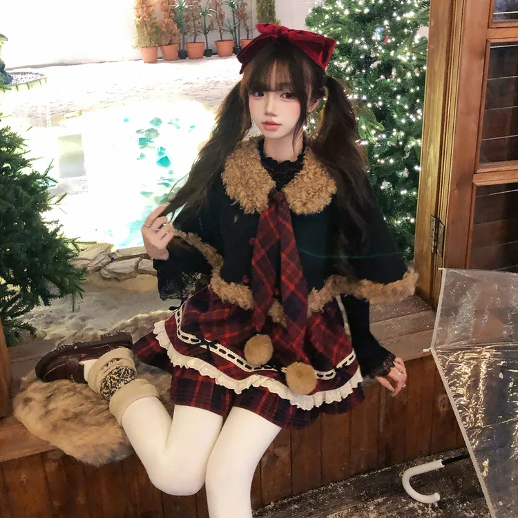 2025圣诞恋歌冬日氛围感斗篷+红格纹连衣裙套装甜美可爱两件套女
