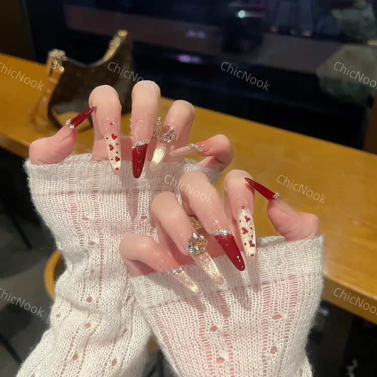 ChicNook·【酒心可可】原创设计 | 冬日酒红爆闪玫瑰金星锆钻美甲
