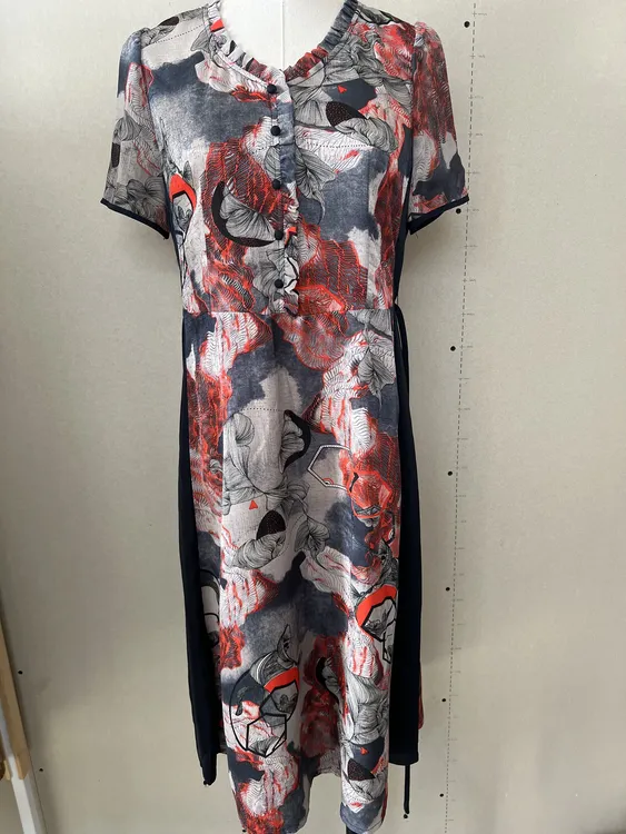 YY003夏季女款复古潮流连衣裙