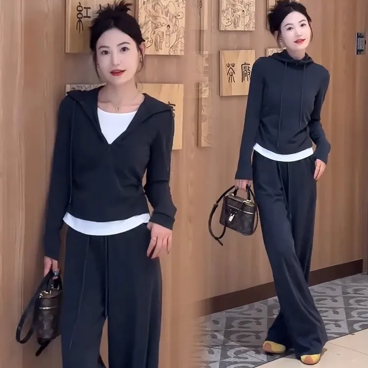 休闲运动套装女春秋2025新款显瘦假两件连帽跑步卫衣阔腿裤两件套