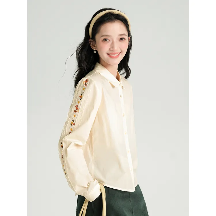 木易易 设计感蕾丝拼接绣花长袖衬衫女早秋独特漂亮法式小上衣