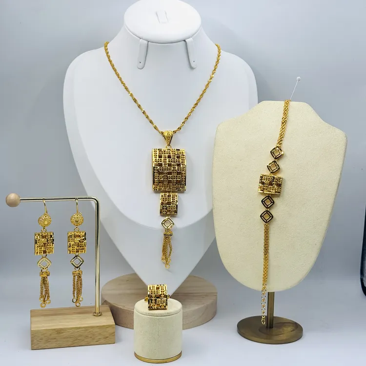 TJ199 铜首饰 项链手链耳环戒指四件套