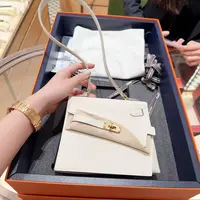 99新 Hermes/爱马仕 Kelly 双面/奶昔白金扣/e皮/b刻 