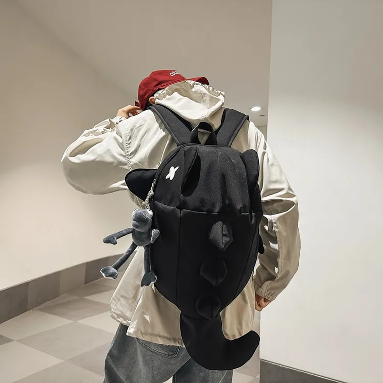 鲨鱼双肩包小众设计感骑行背包男女鲸鱼包个性潮流旅行包学生书包