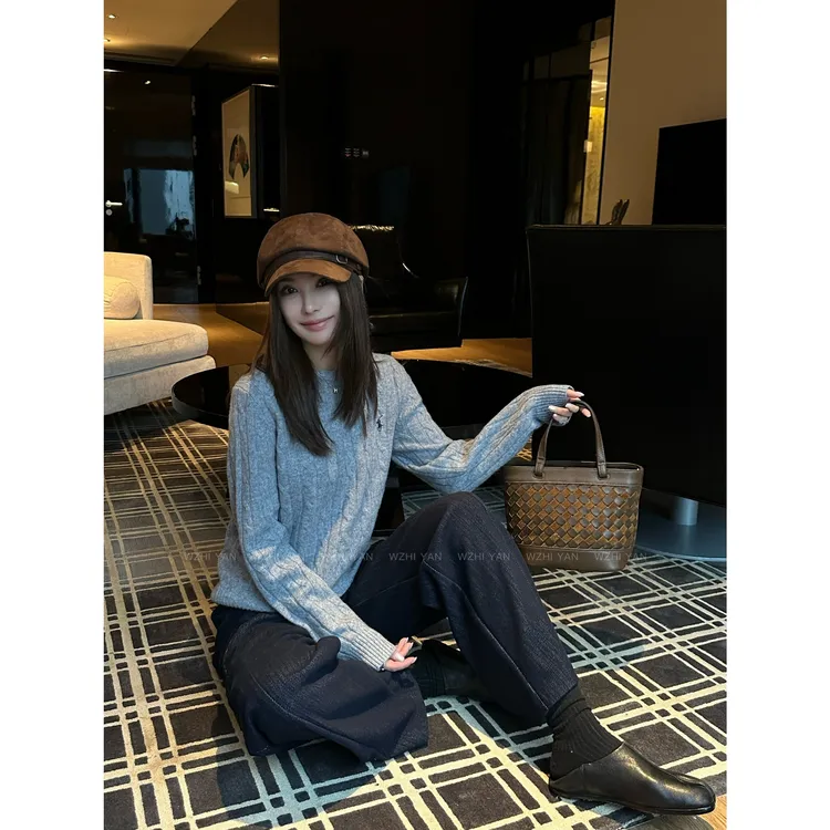 拉F家【暖冬新语】“100%羊毛"设计感软糯质感麻花工艺长袖毛衣A1092