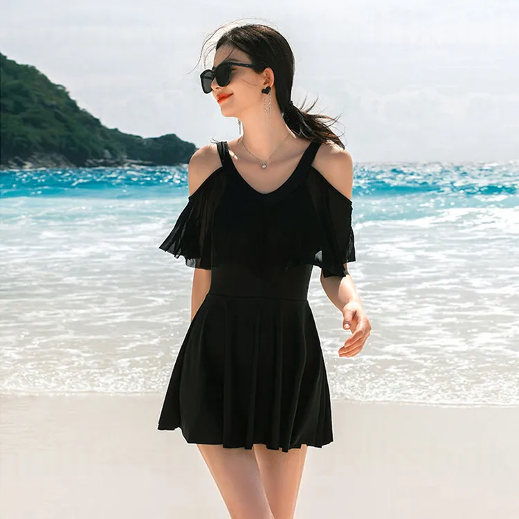 2025新款连体泳衣女泡温泉高级感微胖遮肉显瘦保守海边度假游泳装