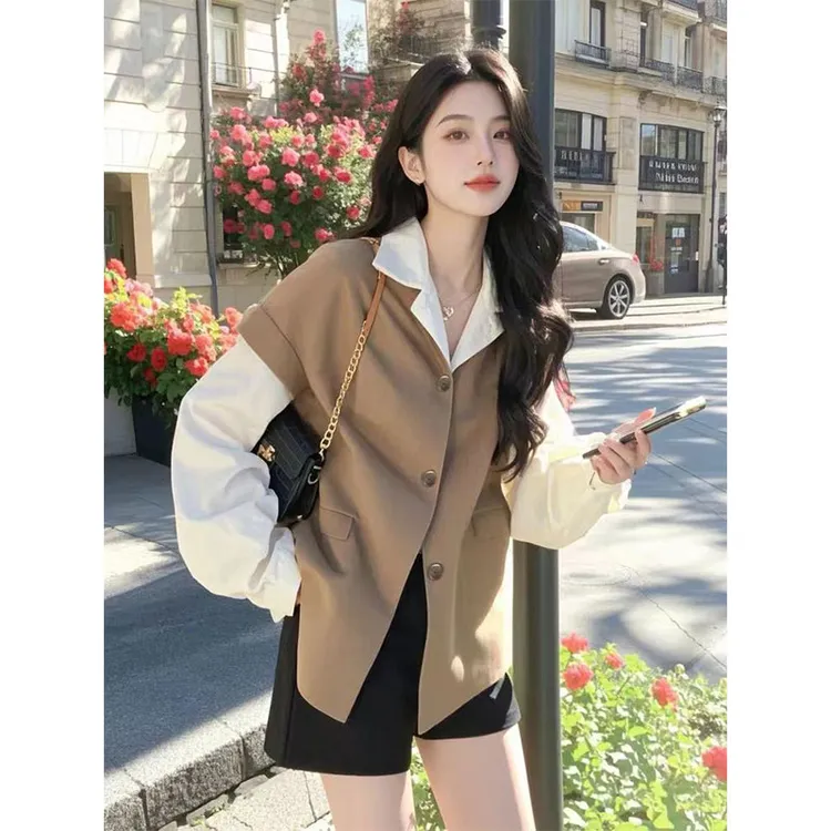2025春季新款小衫超好看独特漂亮洋气小众咖色撞色拼接外套配短裤
