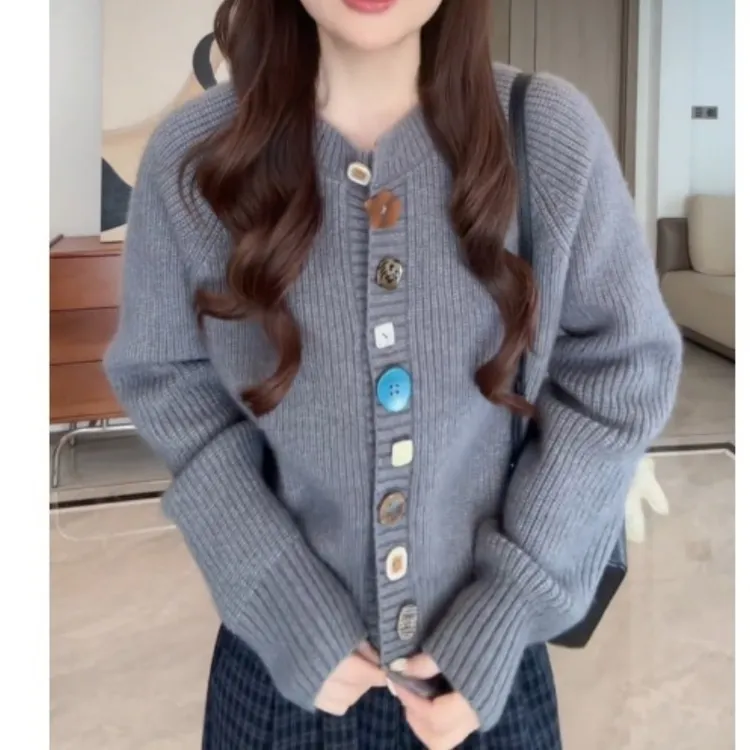 秋季氛围感温柔宽松小众设计感扣子开衫针织毛衣LK2506610
