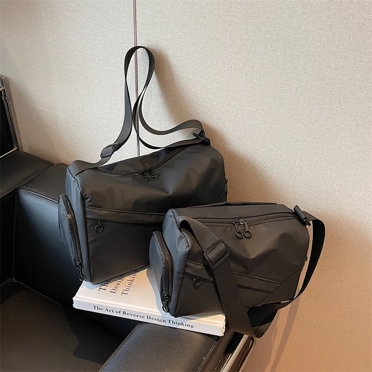 新款防水工装风吐司包大容量休闲运动健身包男女户外短途旅行包